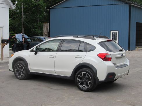 Used 2014 Subaru XV Crosstrek 2.0i Premium AWD/4WD image 5