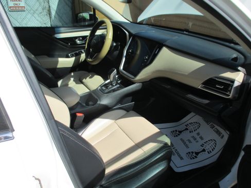 Used 2020 Subaru Outback Limited AWD/4WD image 4