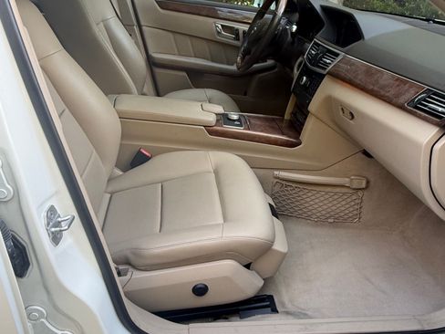 Used 2010 Mercedes-Benz E 350 image 12