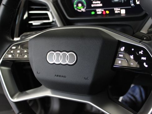 Used 2024 Audi Q4 e-tron Premium Plus image 25