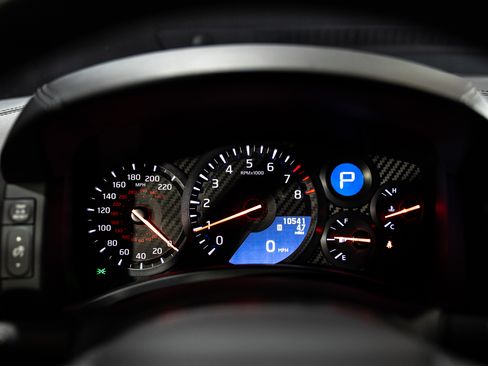 Used 2020 Nissan GT-R AWD/4WD image 26