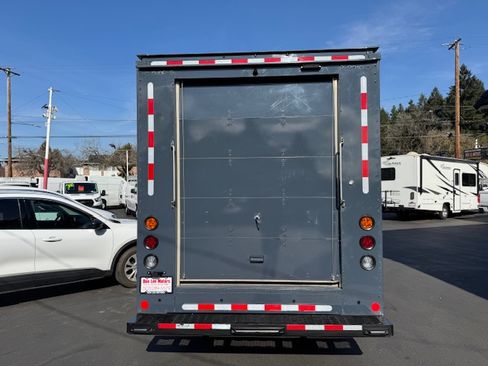 Used 2022 Ford Transit 350 image 26