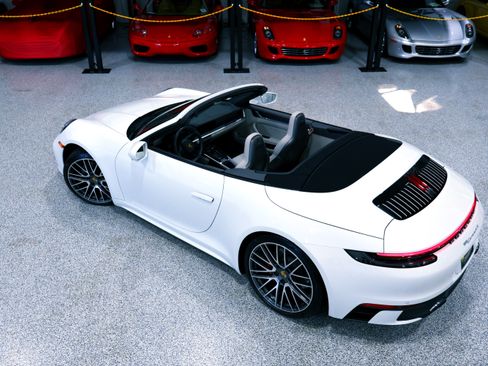 Used 2024 Porsche 911 Carrera 4S image 6