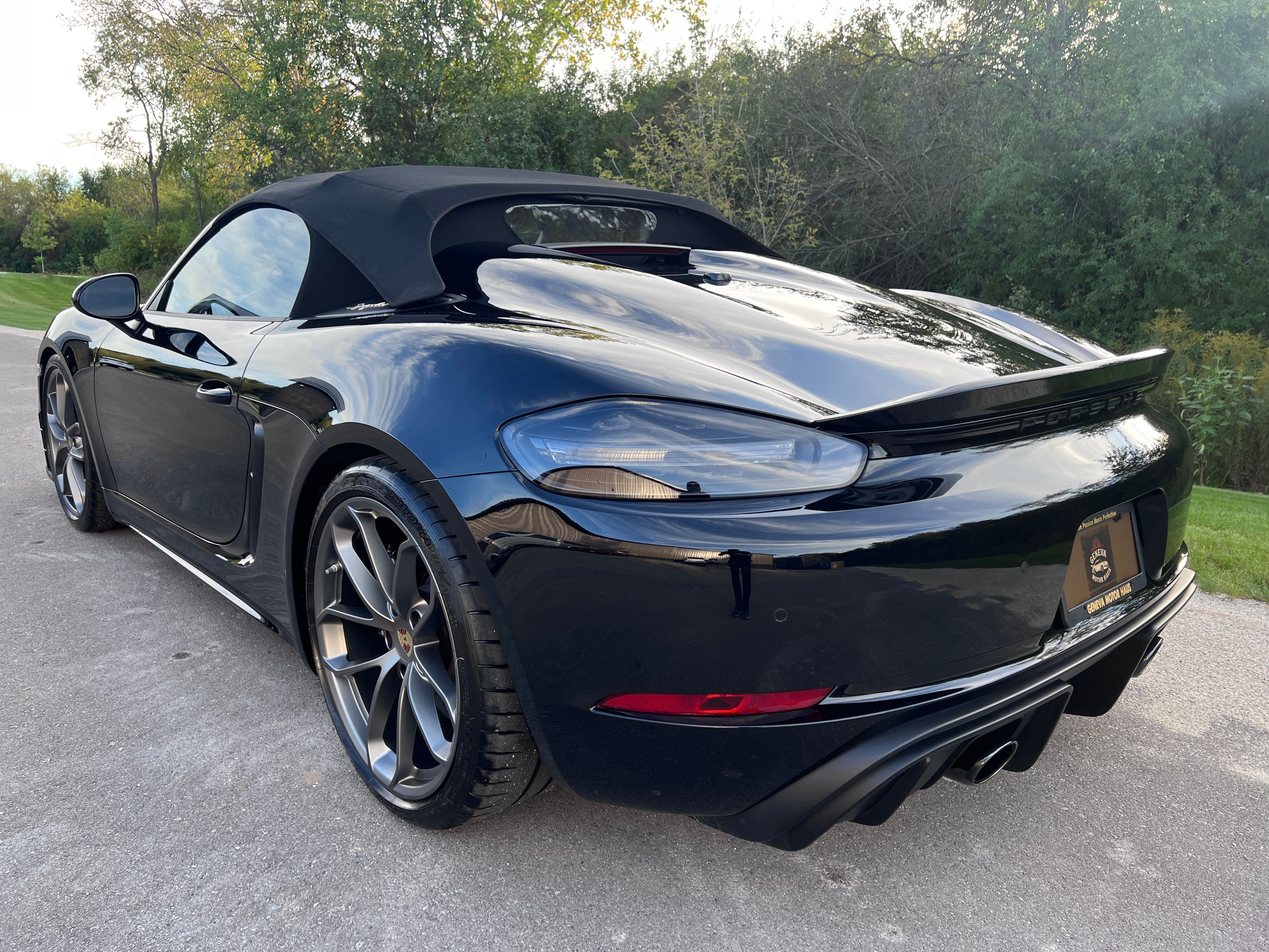 Used 2021 Porsche 718 Boxster Spyder RWD image 5