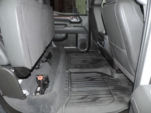 Used 2025 GMC Sierra 1500 Elevation image 37