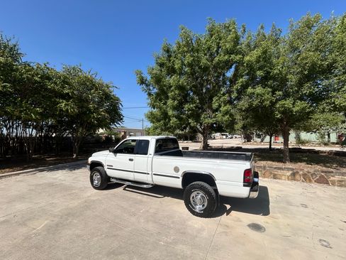 Used 1999 Dodge Ram 2500 Truck 4x4 Quad Cab image 7