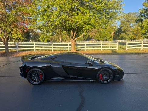 Used 2016 McLaren 675LT Coupe RWD image 6