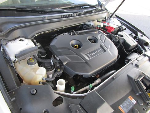 Used 2017 Lincoln MKZ Reserve image 16