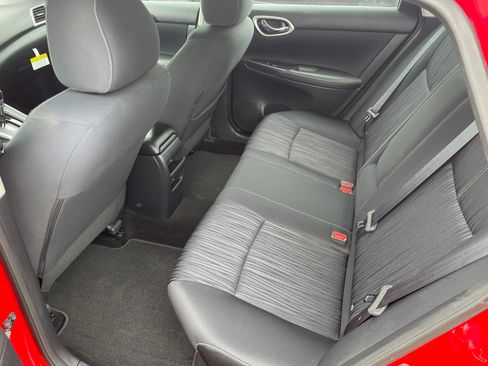 Used 2016 Nissan Sentra SV image 10