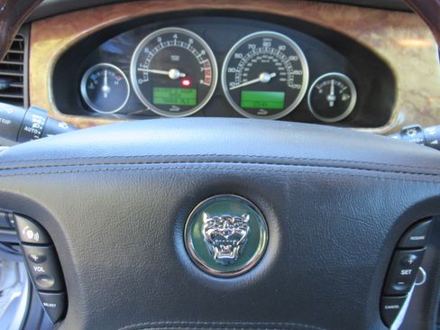 Used 2005 Jaguar S-TYPE 3.0 image 12