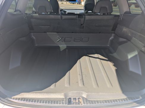 Used 2015 Volvo XC60 T6 Premier Plus image 10