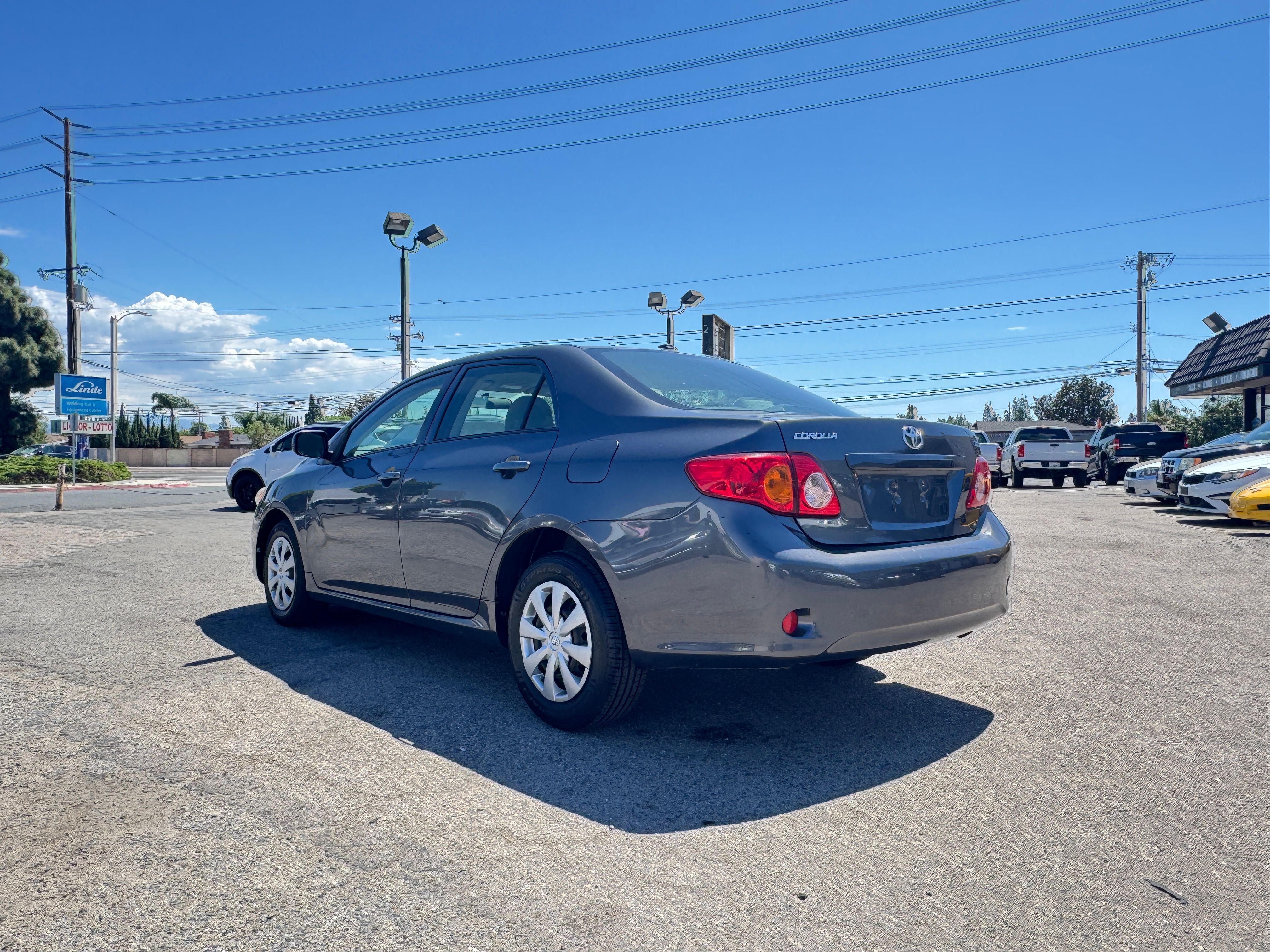 Used 2009 Toyota Corolla LE FWD image 5