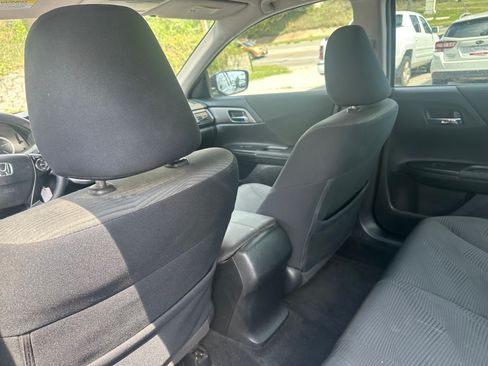 Used 2015 Honda Accord LX image 11