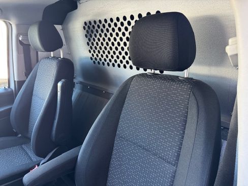 Used 2023 Mercedes-Benz Metris image 16