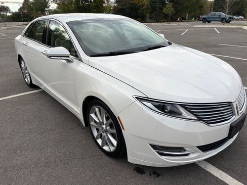 Used 2015 Lincoln MKZ Reserve image 4