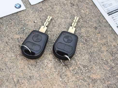 Used 2002 BMW Z3 3.0i image 47