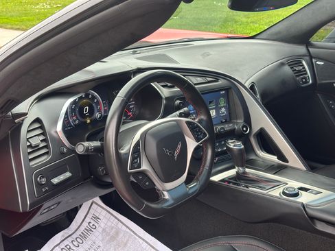 Used 2016 Chevrolet Corvette Stingray Convertible w/1LT image 10