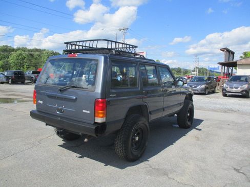 Used 2001 Jeep Cherokee 4WD Sport 4-Door image 6