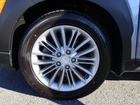 Used 2018 Hyundai Kona SEL image 33