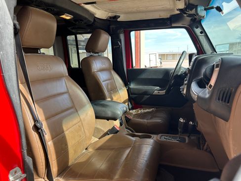 Used 2012 Jeep Wrangler Sahara image 14