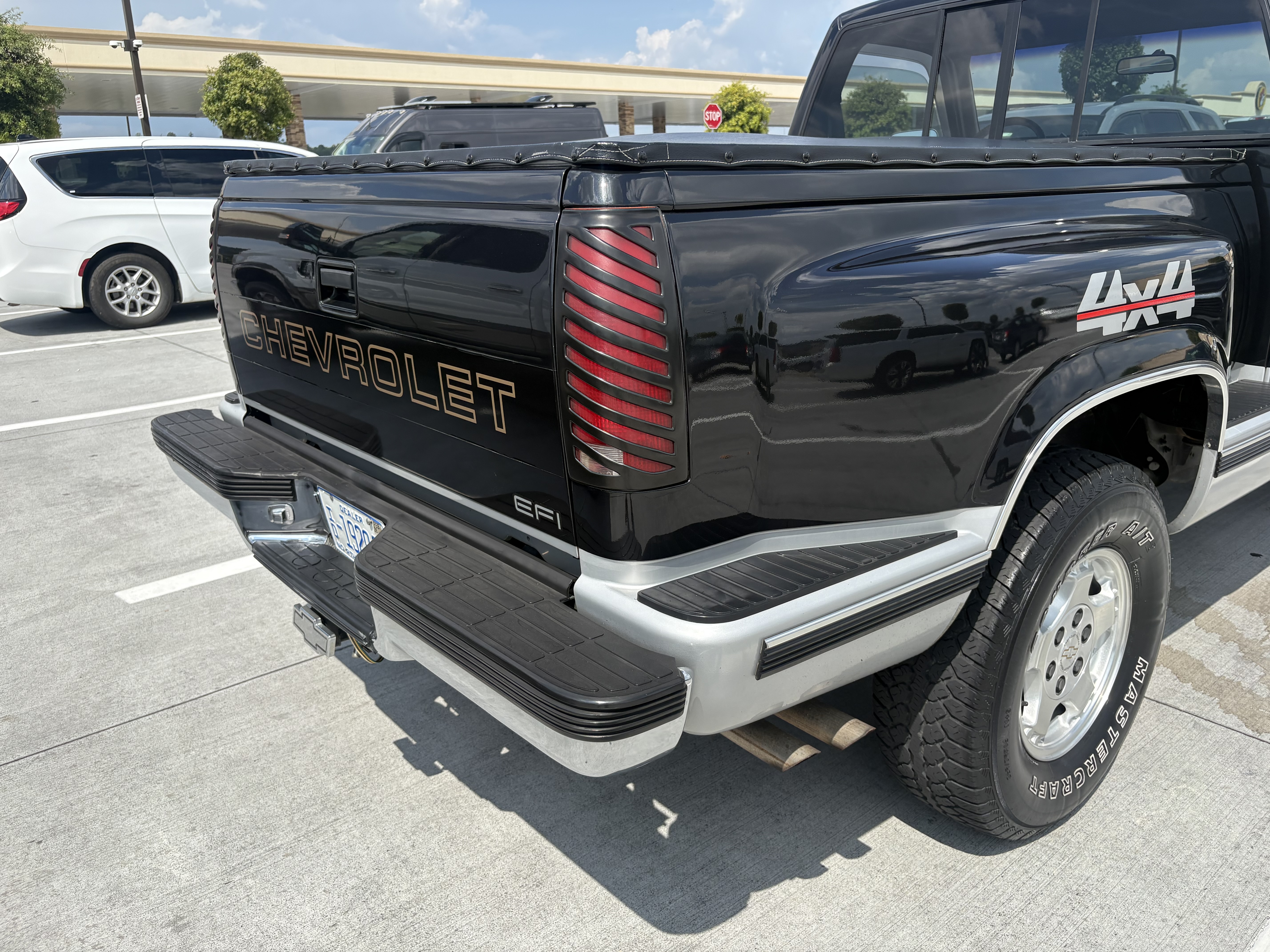 Used 1989 Chevrolet Silverado 1500 4x4 Regular Cab image 8