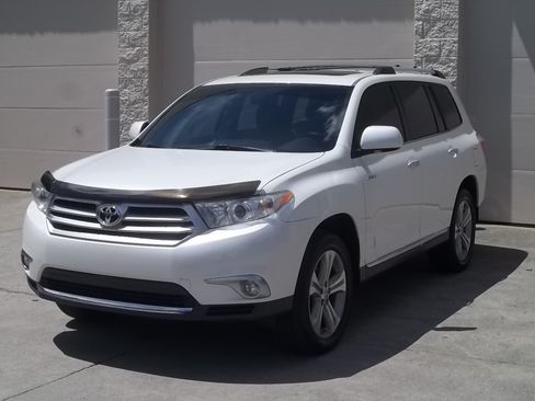Used 2012 Toyota Highlander 4WD Limited image 1