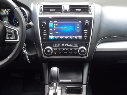 Used 2019 Subaru Outback 2.5i Premium AWD/4WD image 22