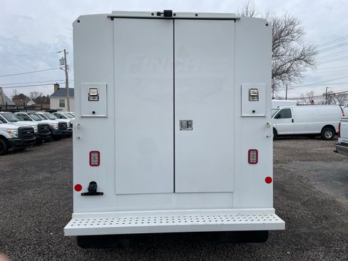 Used 2018 Ford Transit 350 image 5