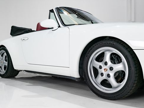 Used 1995 Porsche 911 Carrera image 22