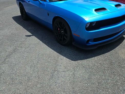 Used 2023 Dodge Challenger SRT Hellcat RWD image 3