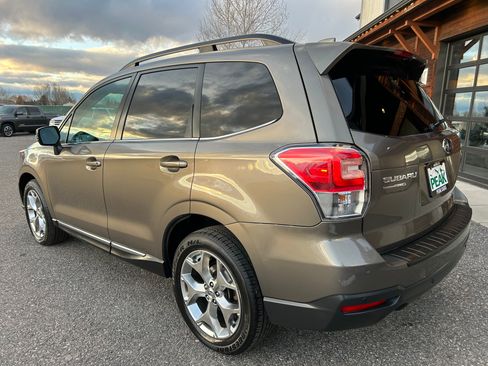 Used 2017 Subaru Forester 2.5i Touring image 5