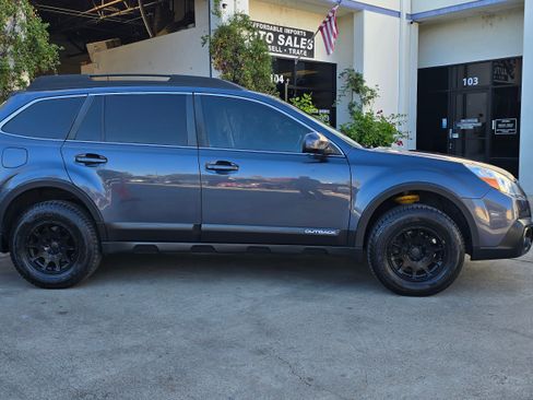 Used 2014 Subaru Outback 2.5i Premium image 7