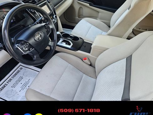 Used 2012 Toyota Camry LE image 18
