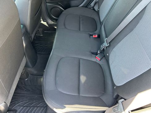 Used 2018 Kia Soul + FWD image 7