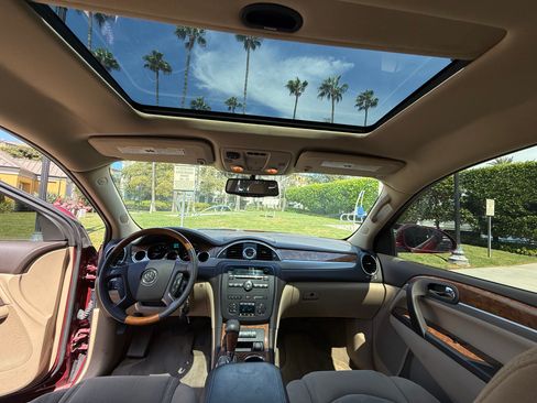 Used 2011 Buick Enclave 2WD CX image 17
