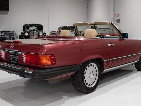 Used 1989 Mercedes-Benz 560 SL image 10