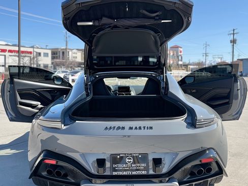 Used 2023 Aston Martin V8 Vantage image 12