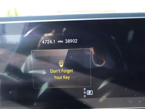 Used 2020 Mercedes-Benz GLE 350 image 26