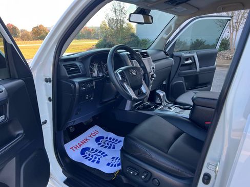 Used 2022 Toyota 4Runner TRD Sport image 13