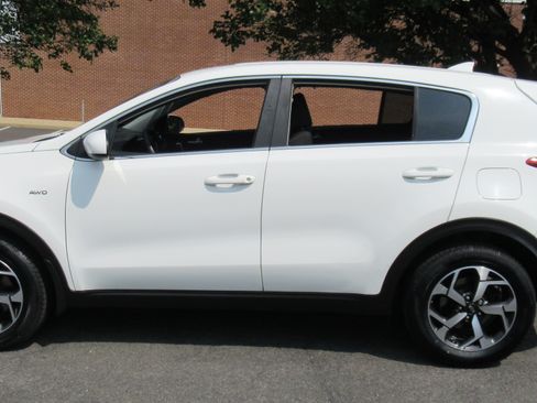 Used 2020 Kia Sportage AWD LX image 4