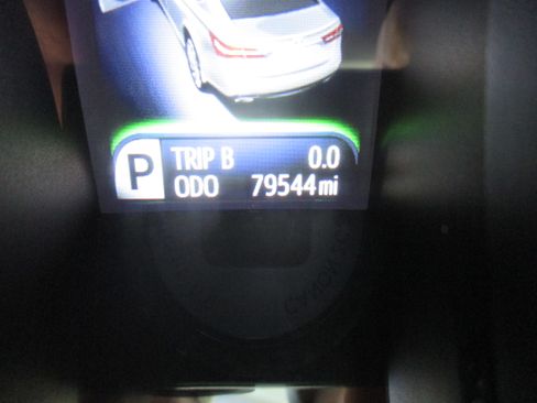 Used 2017 Toyota Avalon Limited FWD image 10