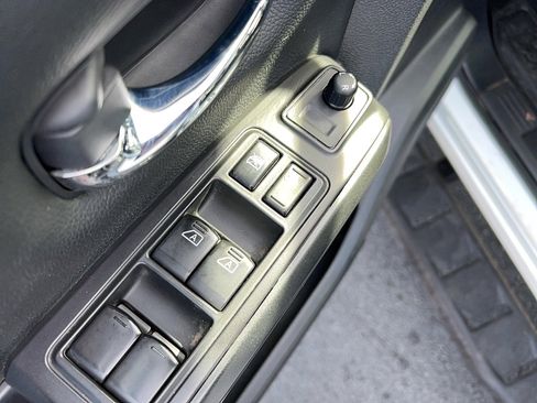 Used 2023 Nissan Titan PRO-4X image 11