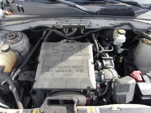 Used 2010 Mercury Mariner Premier image 8