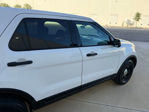 Used 2013 Ford Explorer image 39