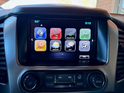 Used 2018 Chevrolet Suburban Premier image 11