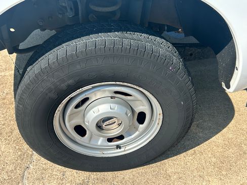 Used 2013 Ford F350 image 30