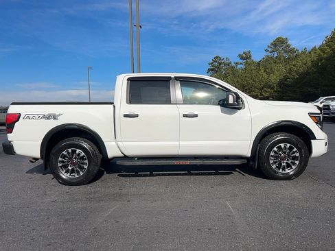 Used 2023 Nissan Titan PRO-4X image 4