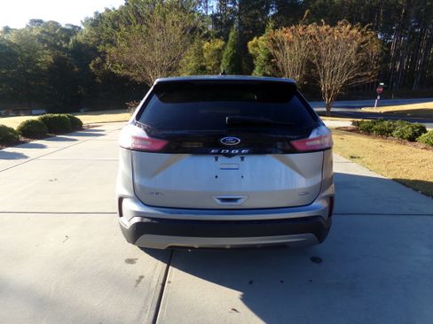 Used 2021 Ford Edge SEL image 4