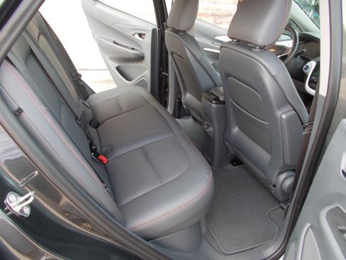 Used 2017 Chevrolet Bolt Premier image 23