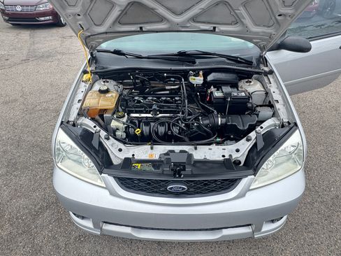 Used 2006 Ford Focus ZX3 Hatchback FWD image 25
